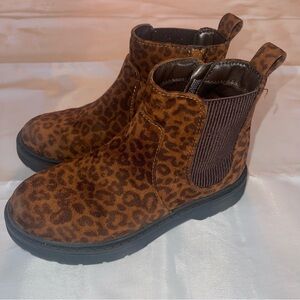 Cat & Jack Girls Cheetah Chelsea Ankle Boot Size 1 With Zipper